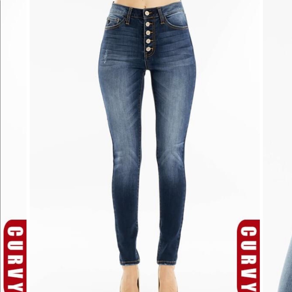 Like New! Kancan High Rise Curvy Fit Skinny Jeans